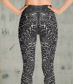 BLACK & WHITE LEOPARD Yoga Leggings