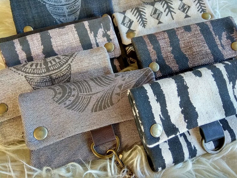 PRINTED LEATHER TOBACCO POUCH