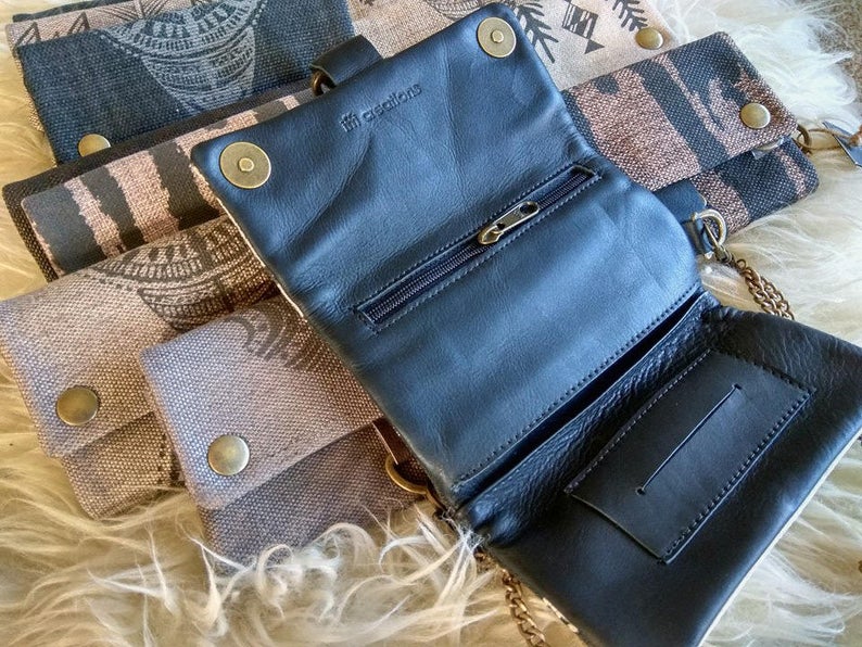 LEATHER TOBACCO POUCH